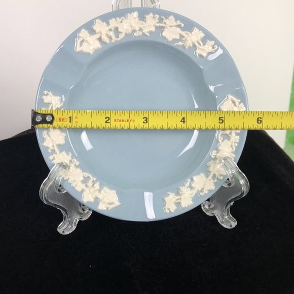 Wedgwood Blue Jasperware Ashtray - Picture 2 of 3